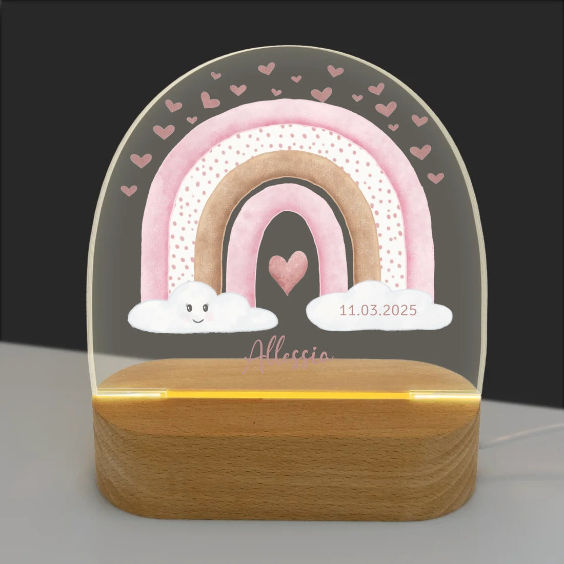 Nachtlicht Regenbogen mit Herzen personalisiert Nachtlicht oval mit Holzständer und LED-Licht BxHxT ca. 14,5 x 16 x 6 cm 4 mm Acrylglas & Buchenholzständer