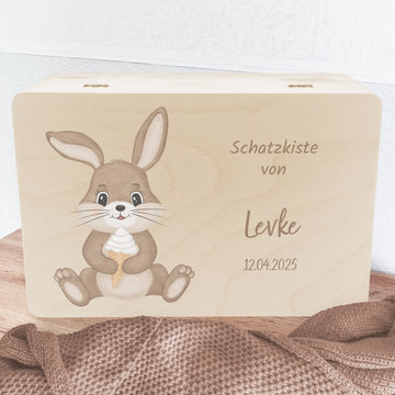 Erinnerungsbox Hase mit Eis, personalisiert Erinnerungsbox Fichten- u. Birkenholz 30,0 x 20,0 x 13,0 cm