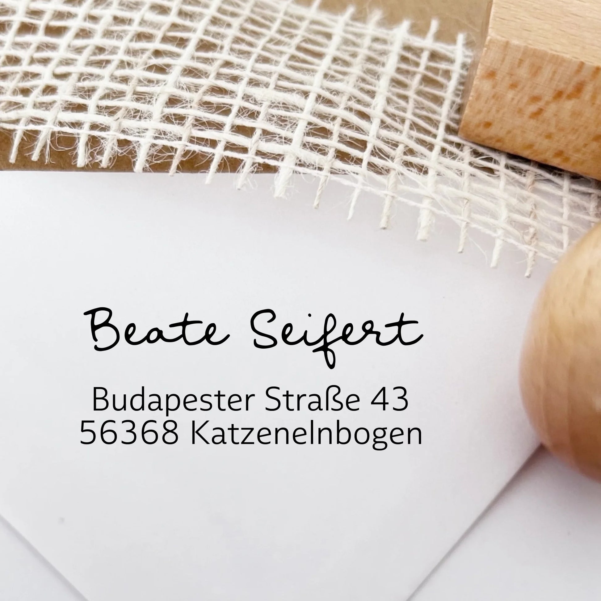 Personalisierter Adressstempel "Seifert" mit schöner Schreibschrift - Spatzelinchen - Exklusive Papeterie